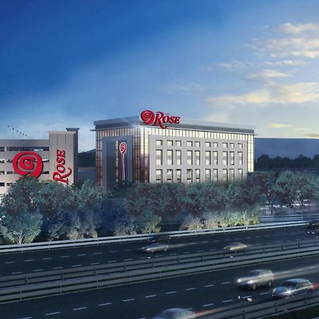 דמפרייס The Rose Gaming Resort מראה חיצוני תמונה